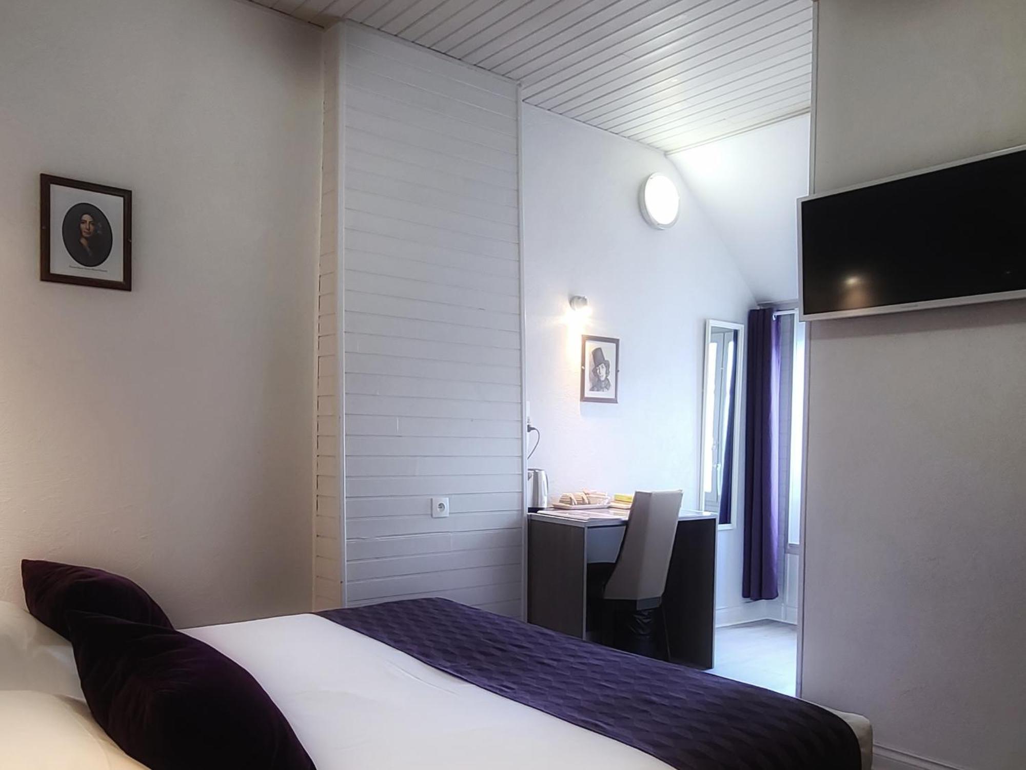 Hotel Mille Et Une Feuilles La Charité-sur-Loire Εξωτερικό φωτογραφία