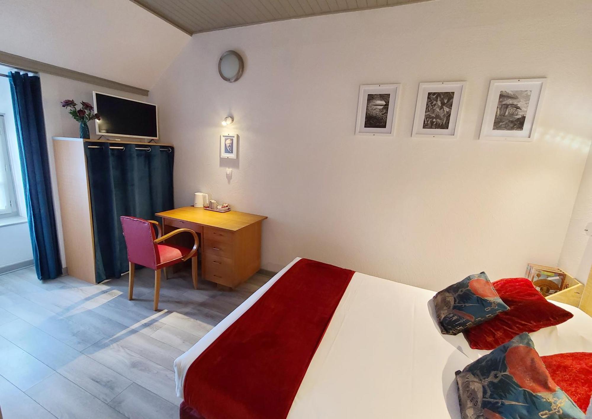 Hotel Mille Et Une Feuilles La Charité-sur-Loire Εξωτερικό φωτογραφία